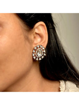 Shop Naymee - Ruhaniya Plain Polki Kundan Studs