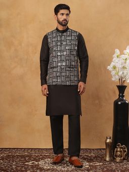 Jompers - Men Black Silk Blend Embroidered Kurta with Pyjama and Nehru Jacket