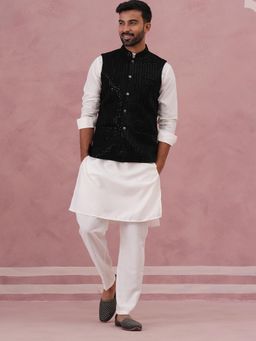 Jompers - Men Black Velvet Embroidered Kurta with Pyjama and Nehru Jacket
