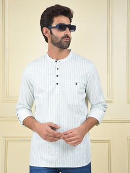 CRIMSOUNE CLUB - Men Green Vertical Stripes Knitted Kurta