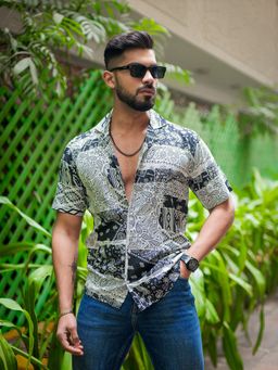 ROYALTAIL - White and Blue Paisley Print Super Soft Premium Half Sleeve Shirt