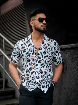 ROYALTAIL - White and Black Multicolor Print Super Soft Premium Half Sleeve Shirt