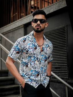 ROYALTAIL - White And Black Multicoloured Print Super Soft Premium Half Sleeve Shirt