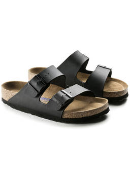 Birkenstock - Black Arizona Solid Regular Width Sandals