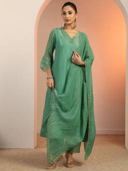 Libas - Green Solid/Plain Kurta with Pant & Dupatta