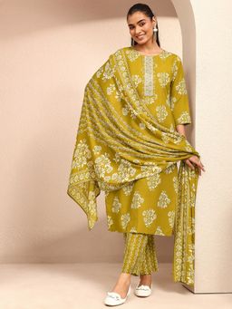 Gerua By Libas - Green Floral Kurta with Pant & Dupatta