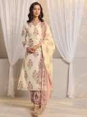 Pink color option, Currently selected