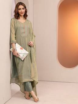 Libas - Green Embroidered Kurta with Pant & Dupatta