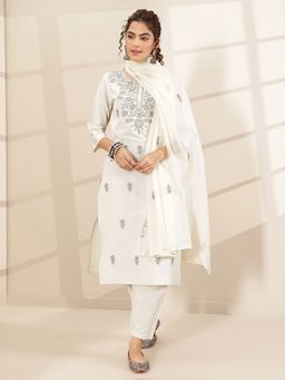 Libas - White Floral Kurta with Pant & Dupatta
