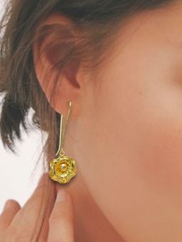 LuxeVogue - Graceful Flower Drop Earrings