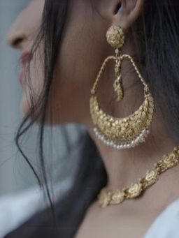 LuxeVogue - Earrings In Full Swing