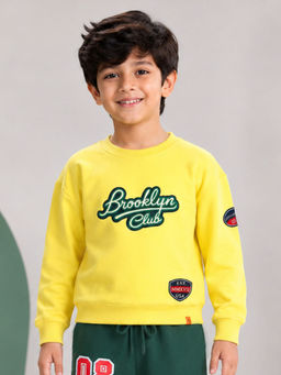 KiddoPanti - Boys Round Neck Brooklyn Club Varsity Patch Graphic Printed Sweatshirt