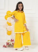 Yellow color option, Currently selected