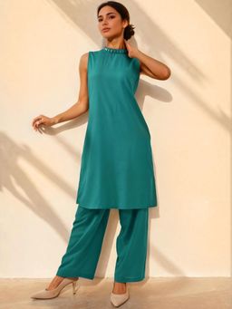 Dora Dori - Solid Embellish Kurta with Trousers (Set of 2)