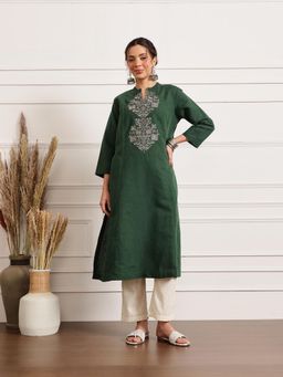 Barara Ethnic - Emerald Green Embroidered Kurta and Trouser (Set of 2)