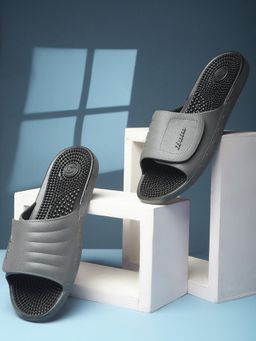 Bata - Men Grey Casual Sliders