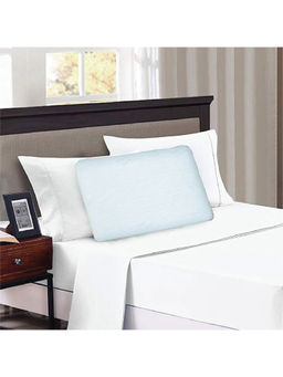 HomeTown - Serenity Memory Foam Gelinfused Temperature Control Pillow