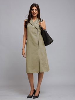 FableStreet - Collared Midi Dress - Olive