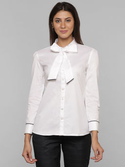 FABLE STREET - White Front Tie Shirt