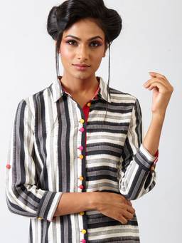 FABLE STREET - High Low Shirt - Black & Ivory