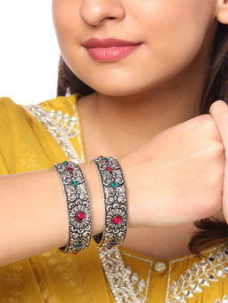 Yellow Chimes - Kolhapuri Work Handmade Kundan Studded Bangles for Women