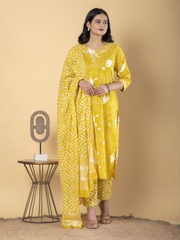 Readiprint - Straight Style Cotton Blend Yellow Kurta And Pant With Dupatta (Set of 3)