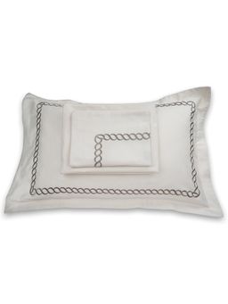 Veda Homes - Petals Cream Bedsheet (Set of 3)