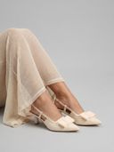 Cream color option, Currently selected