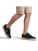 Black color option, Currently selected