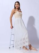 White color option, Currently selected