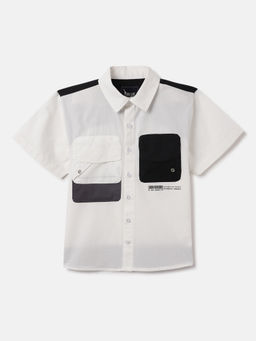 Blue Giraffe - Boys White Collar Short Sleeve At Back Oversized Fit Shirt