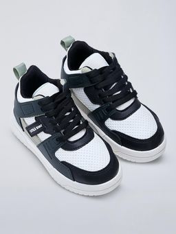 Hopscotch - Colorblock Pull-Up Tabs Sneakers