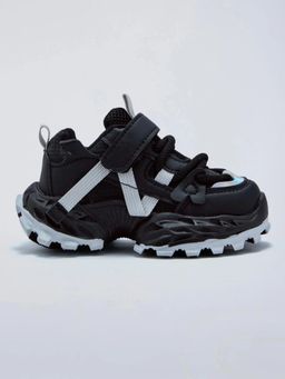 Hopscotch - Textured Velcro Sneakers