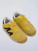 Yellow color option, Currently selected