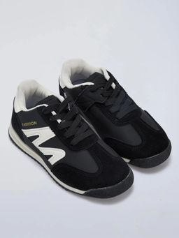 Hopscotch - Striped Colorblock Sneakers Black