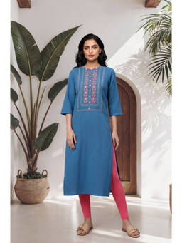 Aurelia - Women Cotton Blend Embroidered Kurta With Leggings