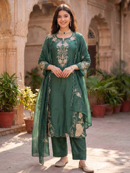 Autumnlane - Women Chanderi Solid/Plain Kurta With Pant & Dupatta