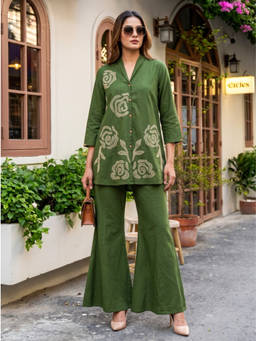 Autumnlane - Women Cotton Solid/Plain Co-Ord Set