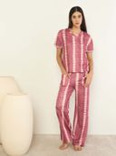 Pink color option