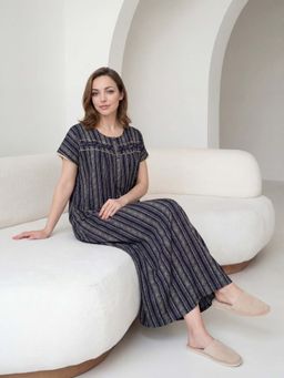Sweet Dreams - Women'S Elegant Ethnic Vertical Stripe Full Length Nightdress