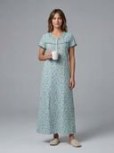 Green color option, Sold out, Currently selected