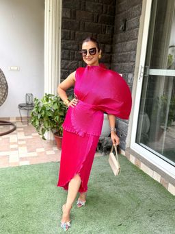 Aasabysimran - Fushia Flair Embroidered Lunar Bloom In Pink Top with Skirt