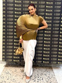 Aasabysimran - Olive Dusk Buckle Lunar Bloom In Olive and White Top with Skirt