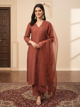 Gahan - Womens Rust Kurta with Pant & Lace Work Dupatta