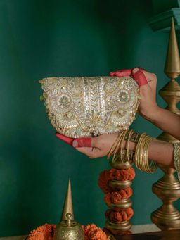 DOUX AMOUR - Rangrez Gold Flapover Clutch