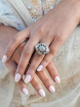 Shaze - Bianca White Stone Adjustable Ring