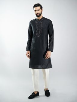Vastramay - Black Embroidered Mandarin Neck Kurta With Pyjama