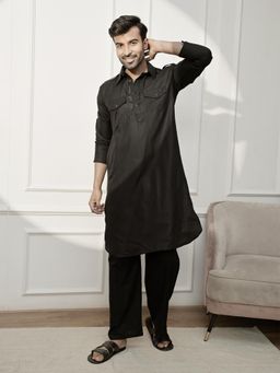 Vastramay - Black Solid/Plain Collar Neck Pathani Kurta With Pyjama