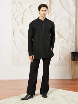 Vastramay - Black Solid/Plain Mandarin Neck Kurta With Pant