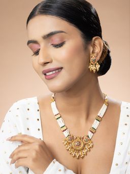 Niscka - Emerald and Pearl 24K Gold Plated Necklace and Earrings Set